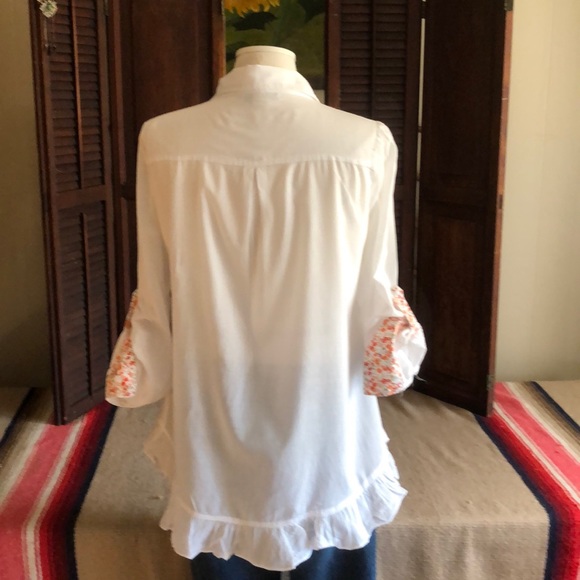 Flutterbye white button down ruffled hemline top - Picture 4 of 8